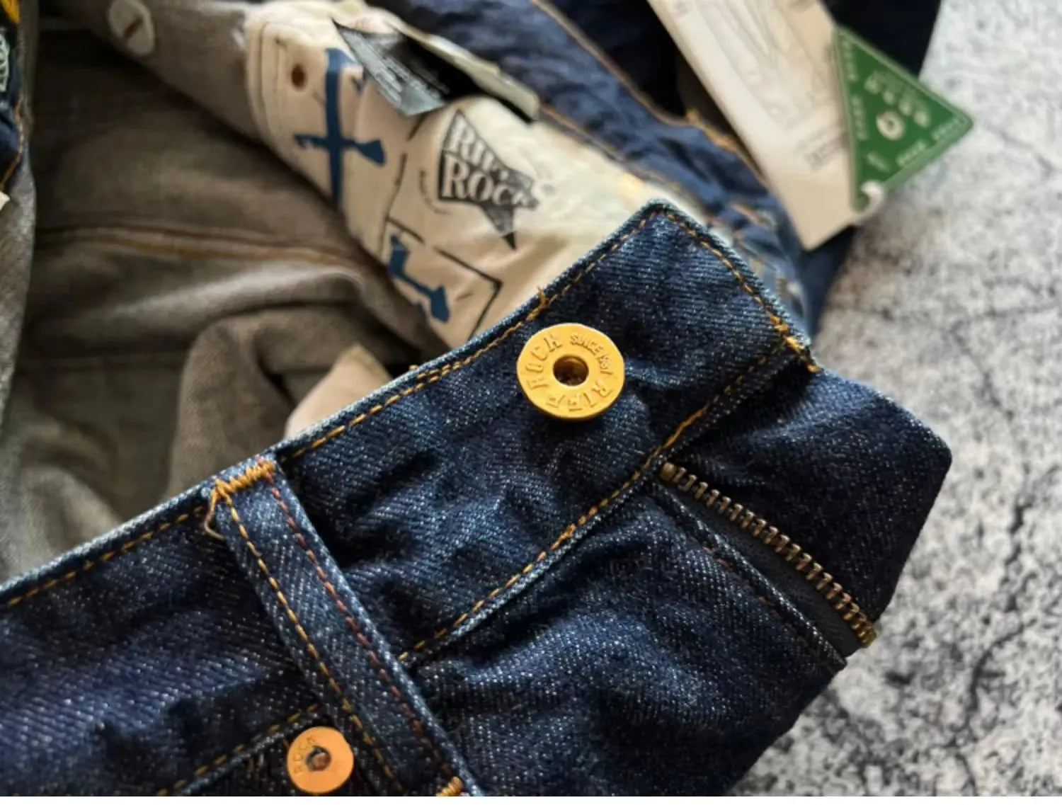 Raw Blue Jeans Y2k – Bild 4